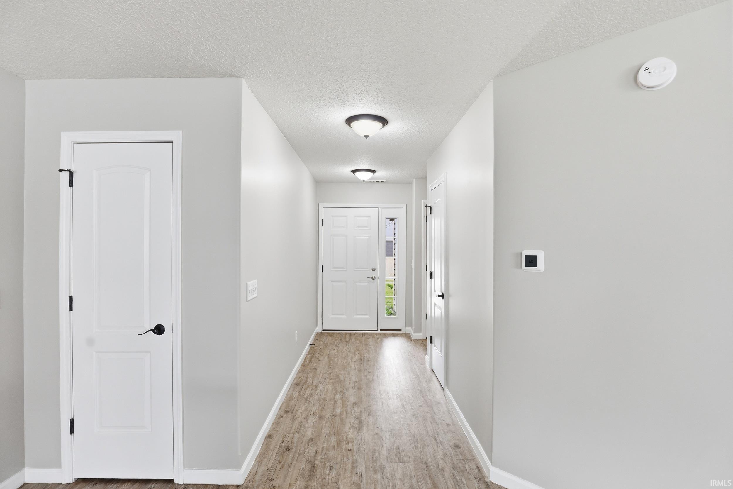 2137 Blue Spring Run Fort Wayne, IN 46808 - Photo 4 of 48