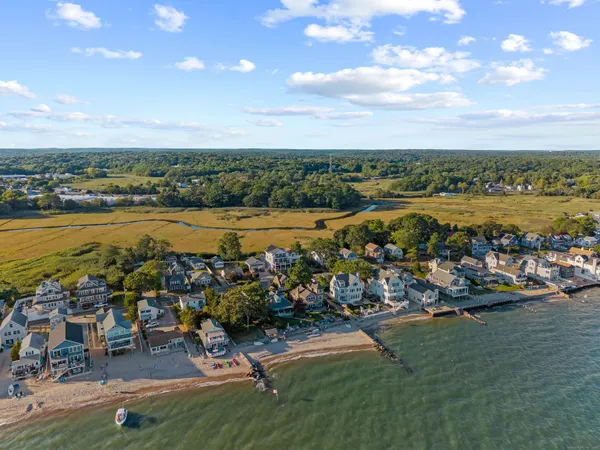 $1,125,000 | 144 Shore Road, Clinton, CT 06413