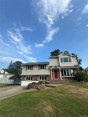 $6,600 | 25 Cumberland Road, Jericho, NY 11753