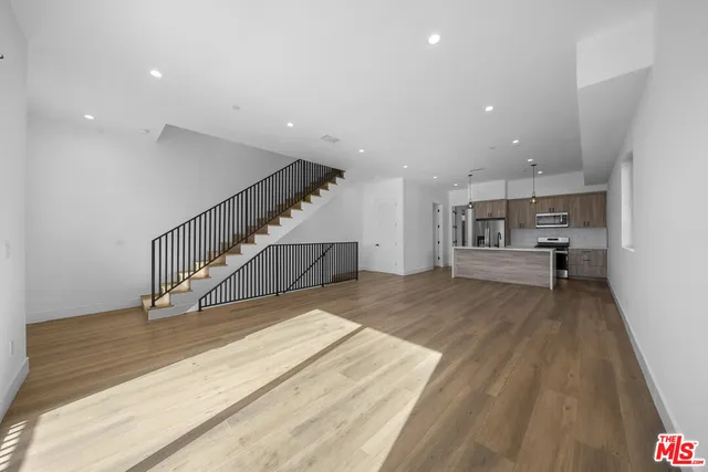 $5,500 | 10845 1/2 Morrison Street, North Hollywood, CA 91601