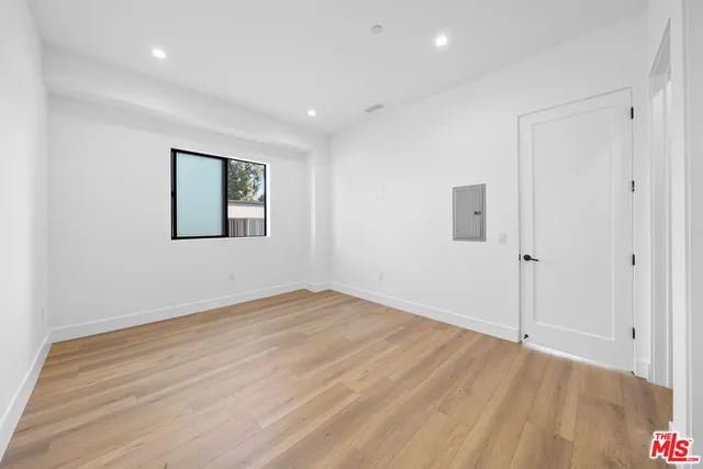 $5,500 | 10845 1/2 Morrison Street, North Hollywood, CA 91601