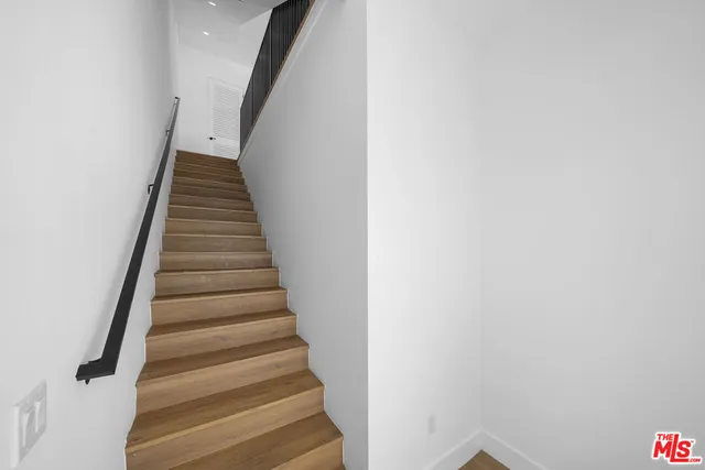 $5,500 | 10845 1/2 Morrison Street, North Hollywood, CA 91601