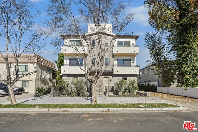 $5,500 | 10845 1/2 Morrison Street, North Hollywood, CA 91601