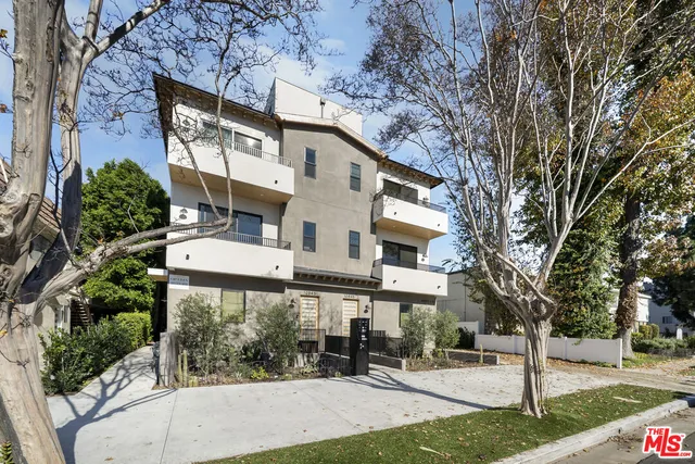 $5,500 | 10845 1/2 Morrison Street, North Hollywood, CA 91601