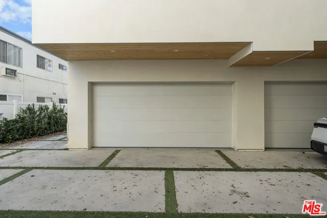 $5,500 | 10845 1/2 Morrison Street, North Hollywood, CA 91601