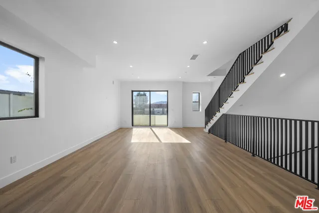 $5,500 | 10845 1/2 Morrison Street, North Hollywood, CA 91601