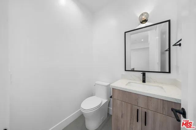 $5,500 | 10845 1/2 Morrison Street, North Hollywood, CA 91601