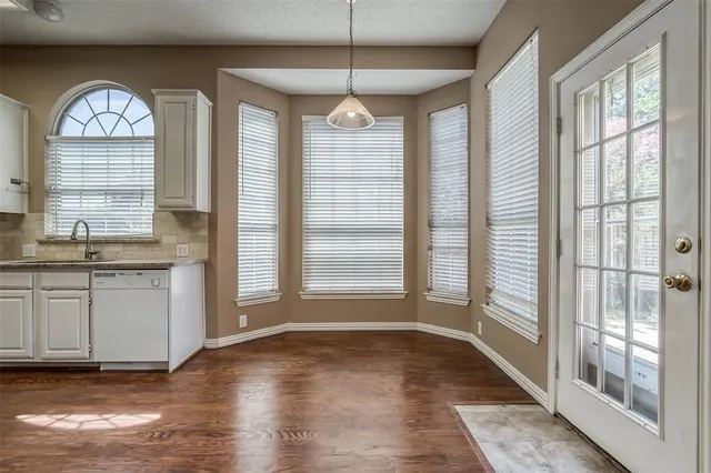 $2,700 | 5717 Belle Chasse Lane, Frisco, TX 75035