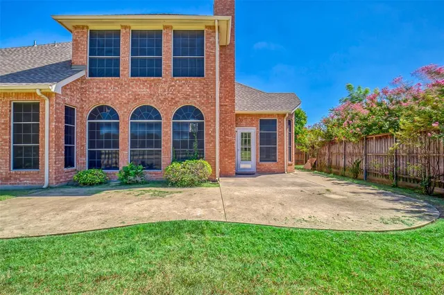 $2,700 | 5717 Belle Chasse Lane, Frisco, TX 75035