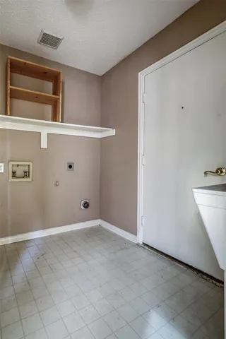 $2,700 | 5717 Belle Chasse Lane, Frisco, TX 75035