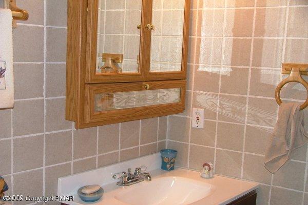 4426 Lower Cherry Valley Road Stroudsburg, PA 18360 - Photo 4 of 10 Bathroom