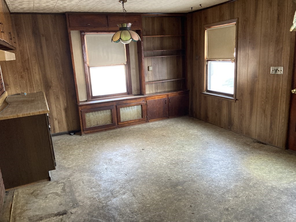 82 Manchonis Road Wilbraham, MA 01095 - Photo 2 of 15 Gallery Image 2