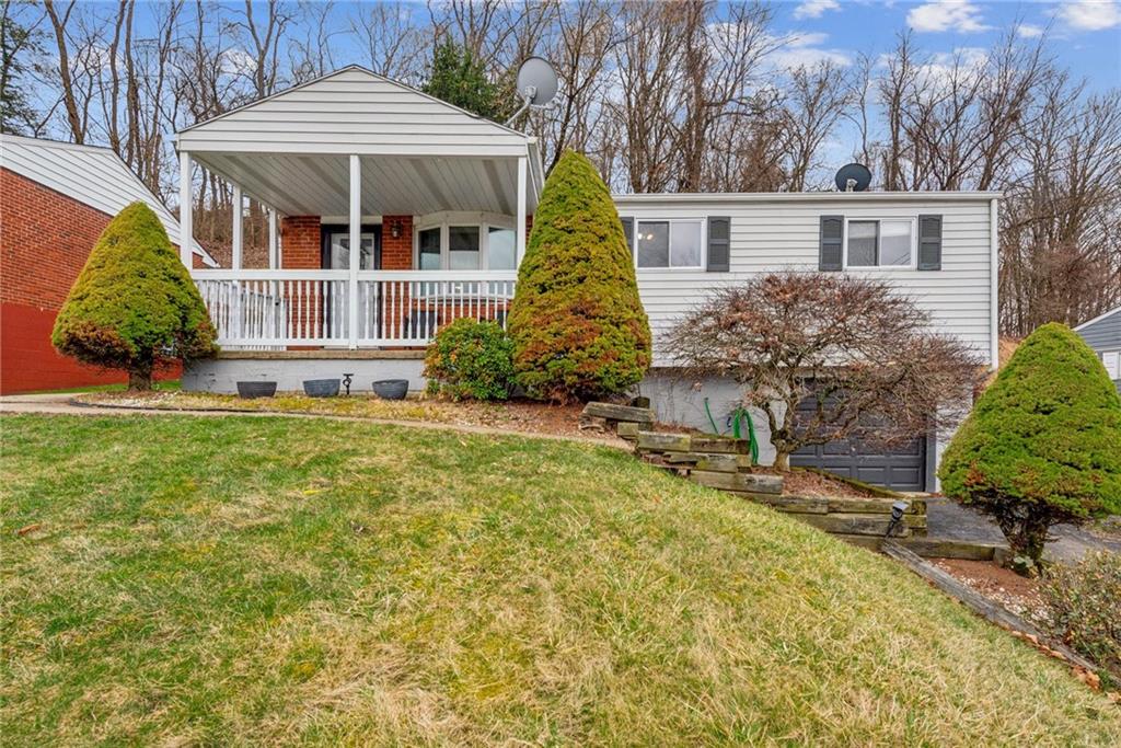 911 Colonial Manor Road Irwin, PA 15642 - Photo 2 of 33 Gallery Image 2