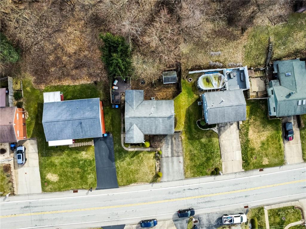 911 Colonial Manor Road Irwin, PA 15642 - Photo 31 of 33 Gallery Image 31