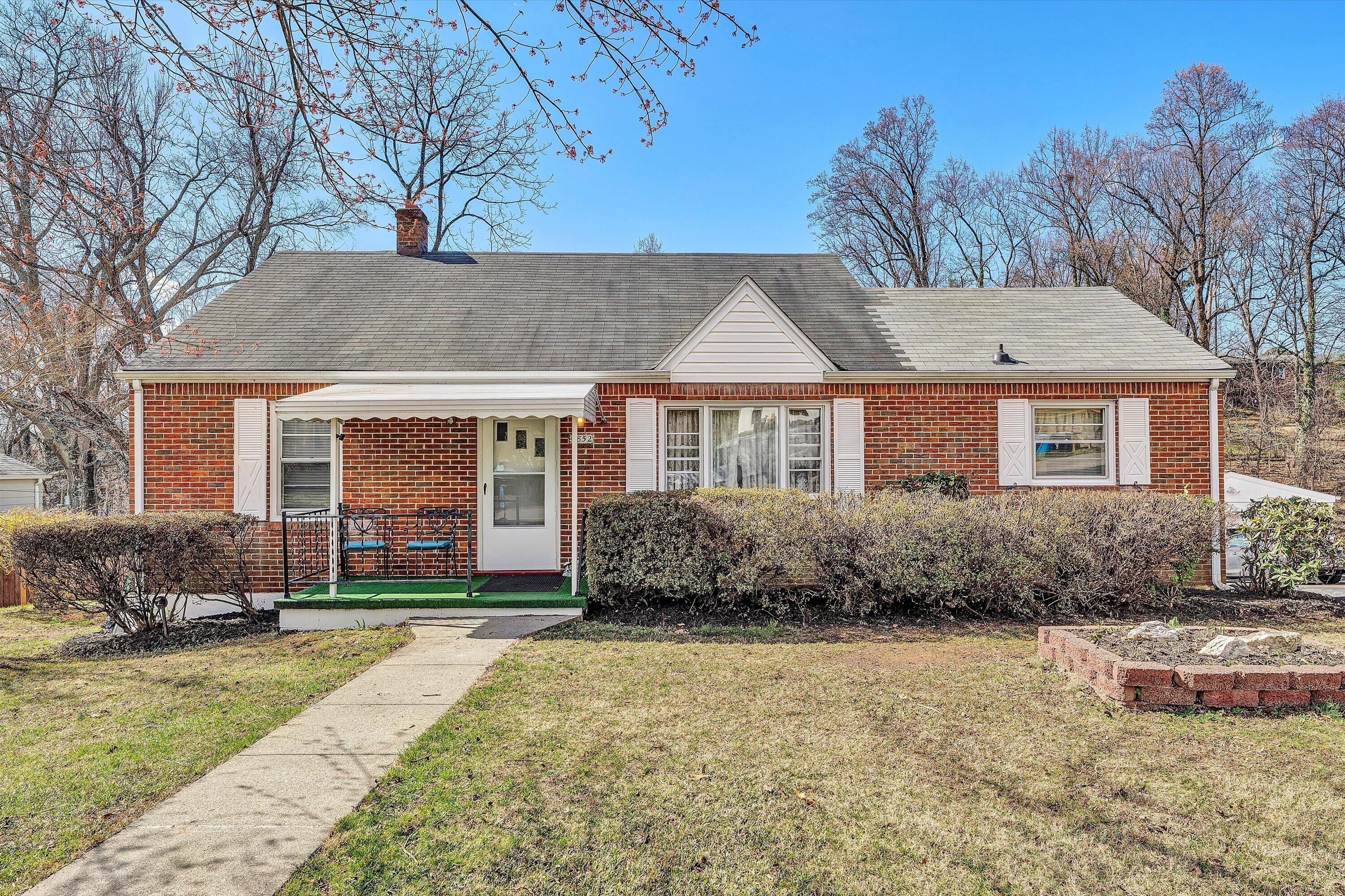 4852 Showalter Road Northwest Roanoke, VA 24017 - Photo 5 of 44 04-SGP-04807