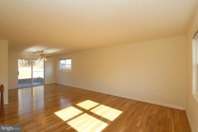 3931 Joliet Street Silver Spring, MD 20906 - Photo 25 of 27 Living Room
