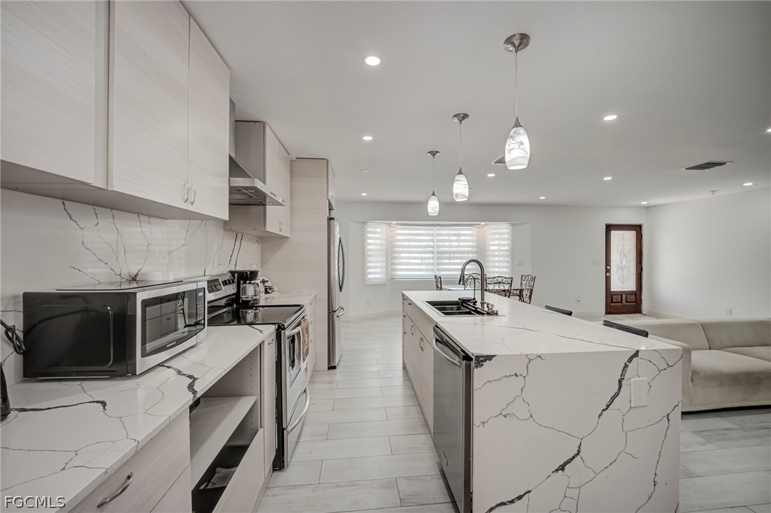 1672 Many Road North Fort Myers, FL 33903 - Photo 11 of 30