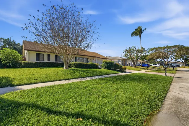 $4,800 | 4914 Acorn Drive, Boca Raton, FL 33487