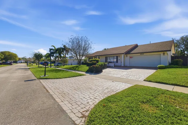 $4,800 | 4914 Acorn Drive, Boca Raton, FL 33487