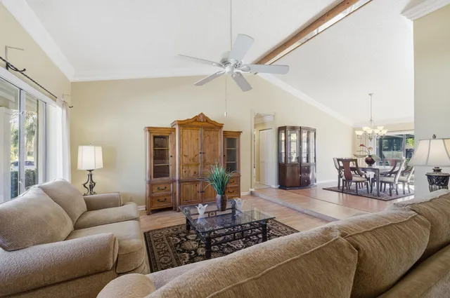 $4,800 | 4914 Acorn Drive, Boca Raton, FL 33487