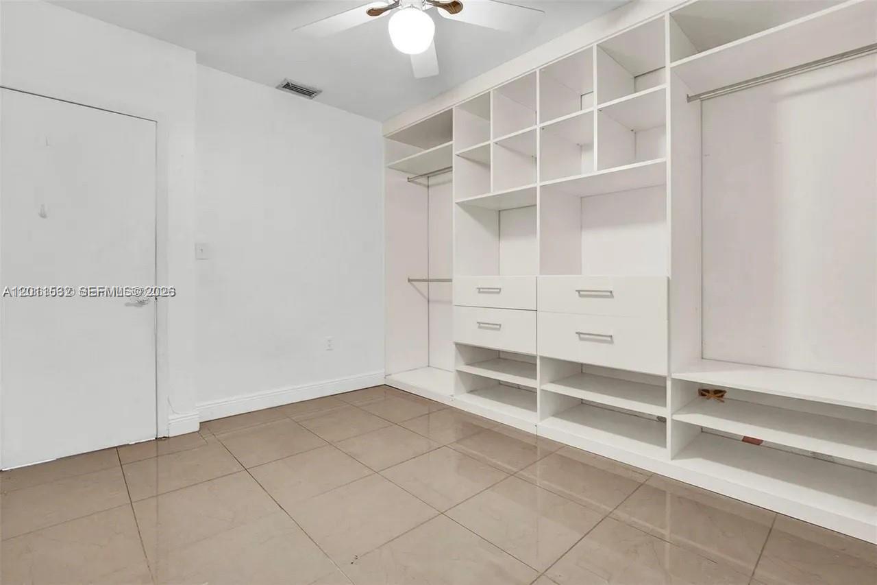 437 Swan Avenue Miami Springs, FL 33166 - Photo 12 of 33