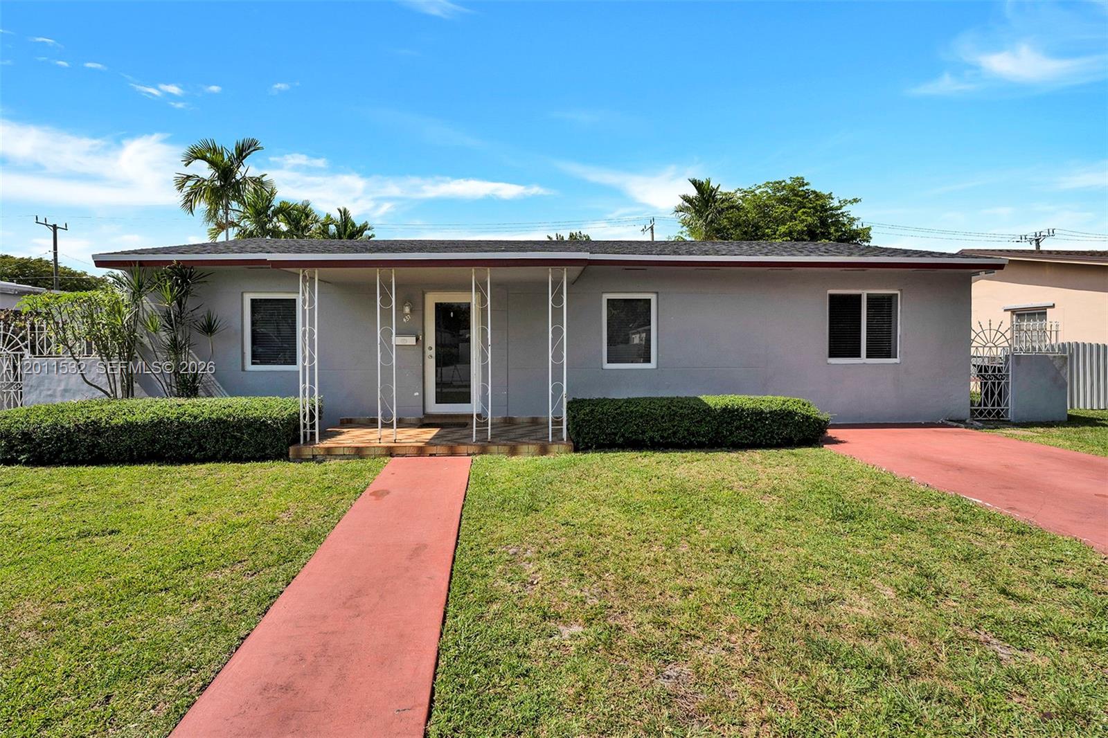 437 Swan Avenue Miami Springs, FL 33166 - Photo 2 of 33