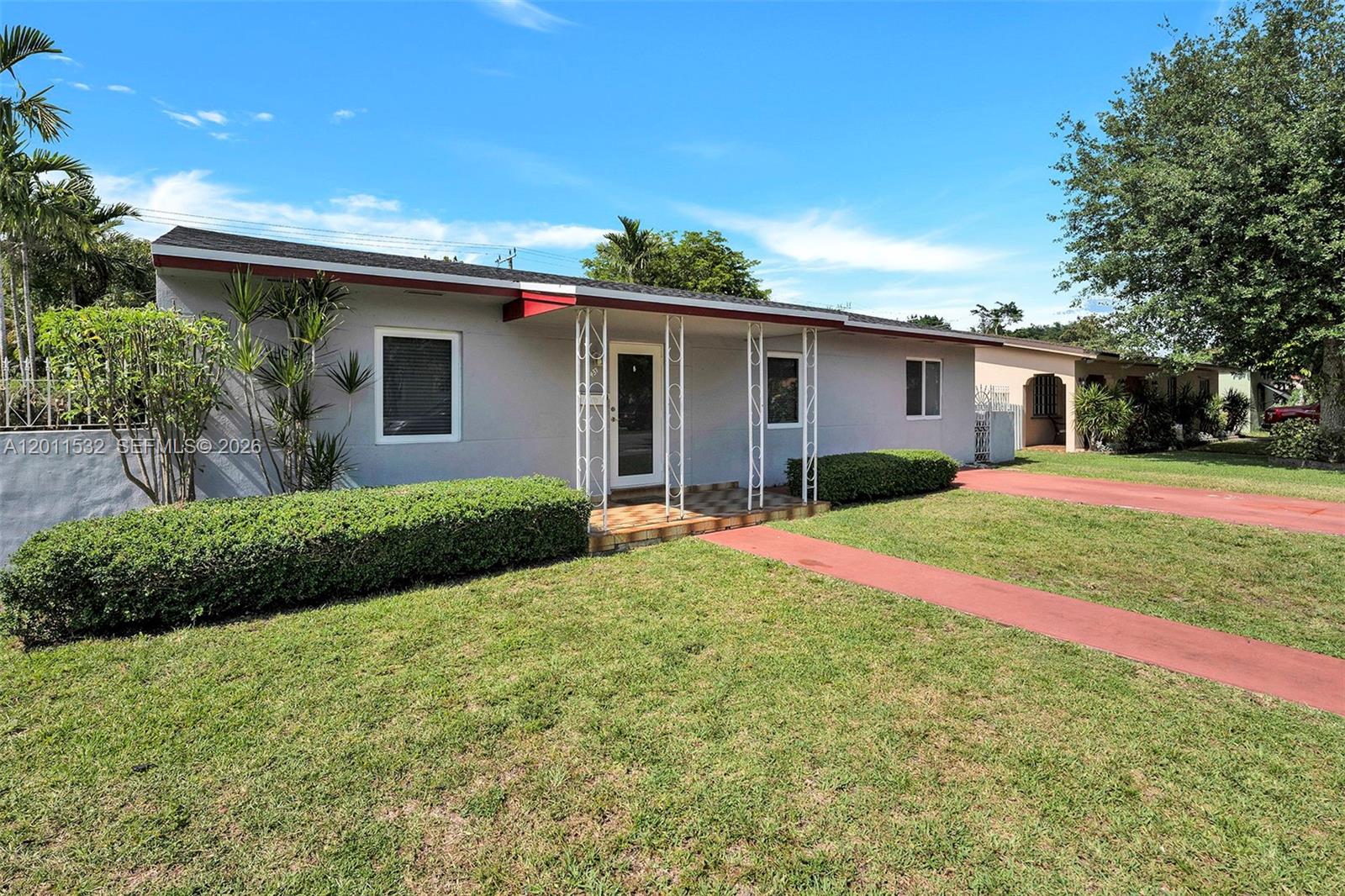 437 Swan Avenue Miami Springs, FL 33166 - Photo 3 of 33