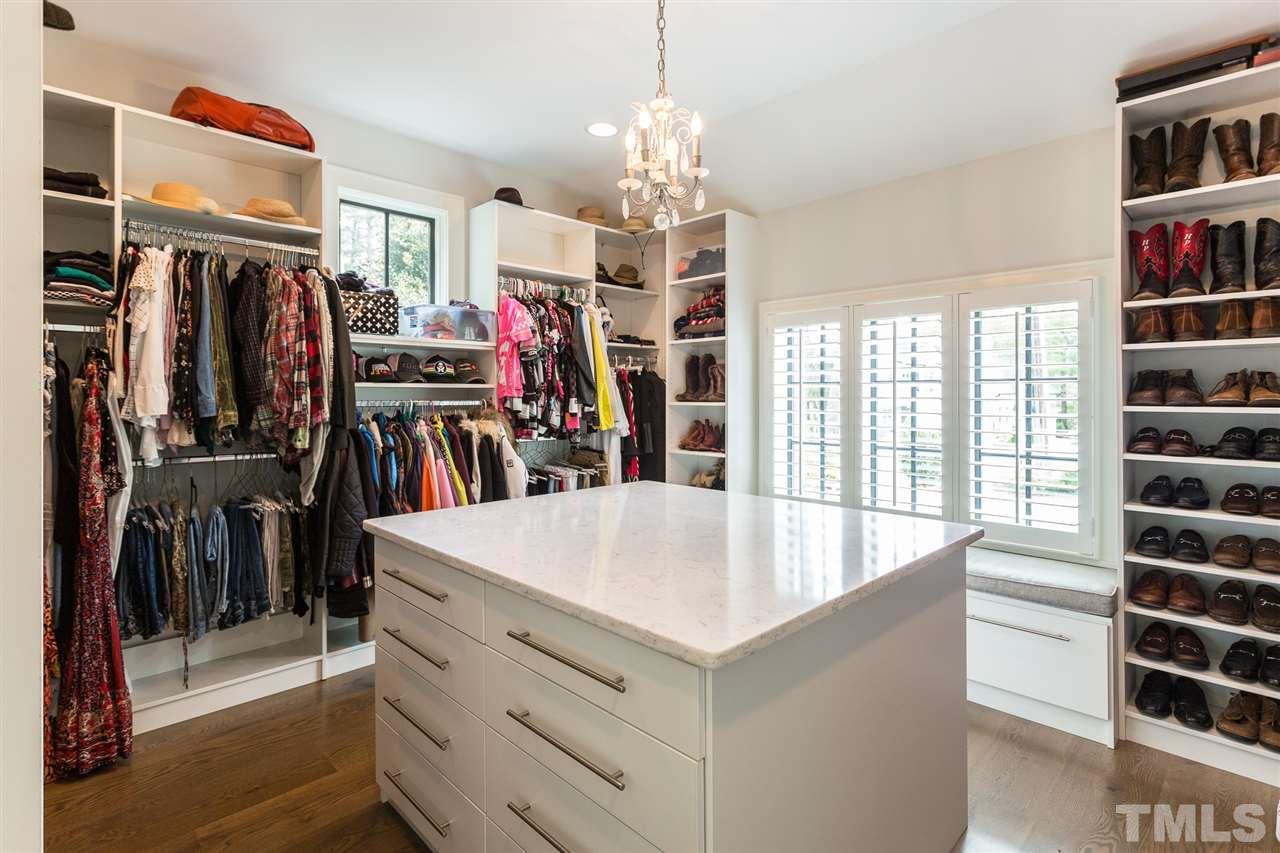1613 Ridge Road Raleigh, NC 27607 - Photo 22 of 30 a view of a living room