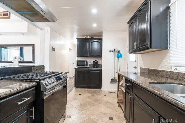 $159,900 | 17705 South Western Avenue, Unit 118, Gardena, CA 90248