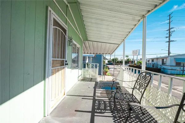 $159,900 | 17705 South Western Avenue, Unit 118, Gardena, CA 90248