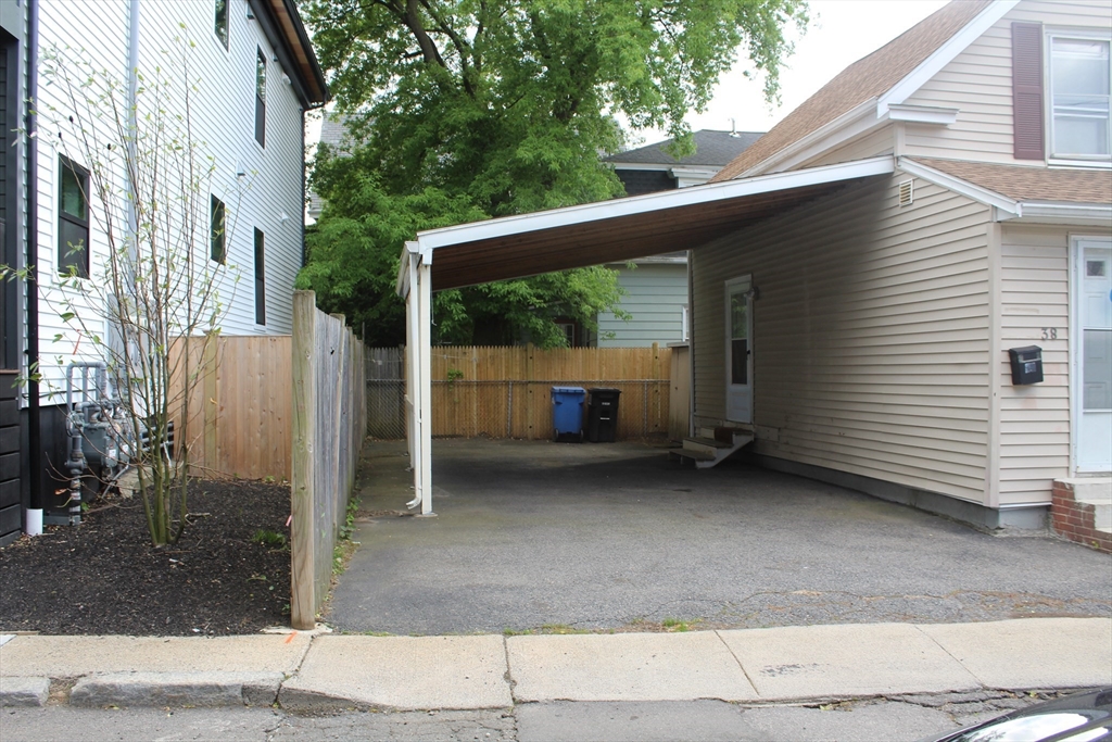 38 Fisk Avenue Somerville, MA 02145 - Photo 3 of 13