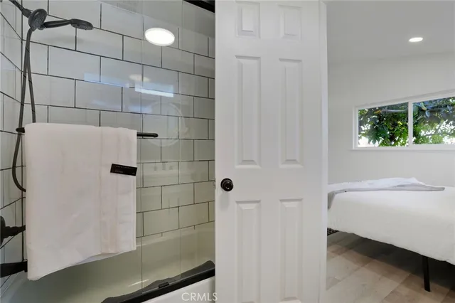 $949,000 | 405 South Clara Street, Santa Ana, CA 92704