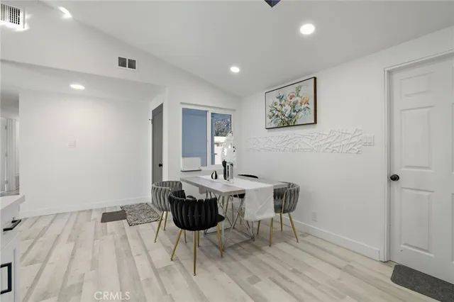 $949,000 | 405 South Clara Street, Santa Ana, CA 92704
