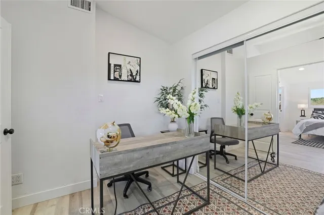 $949,000 | 405 South Clara Street, Santa Ana, CA 92704