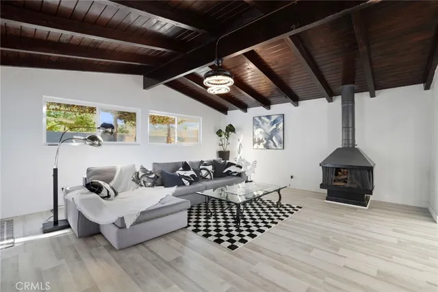 $949,000 | 405 South Clara Street, Santa Ana, CA 92704