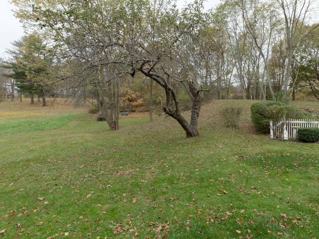 72 High Street, Unit B Topsfield, MA 01983 - Photo 19 of 22 Gallery Image 19