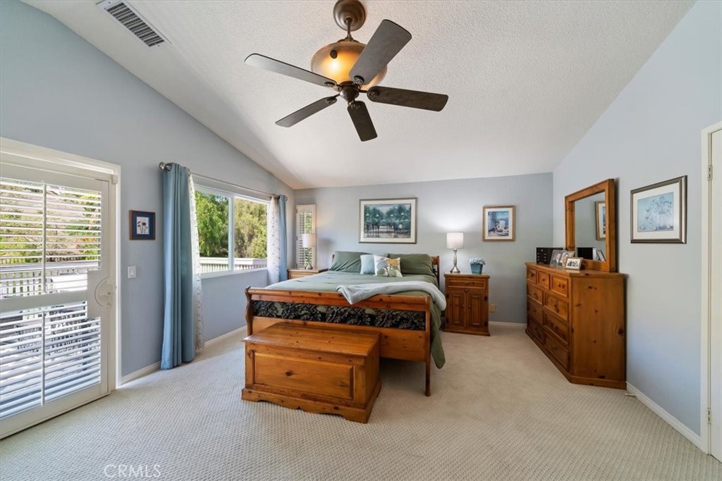 16701 Lake Knoll Parkway Riverside, CA 92503 - Photo 16 of 35