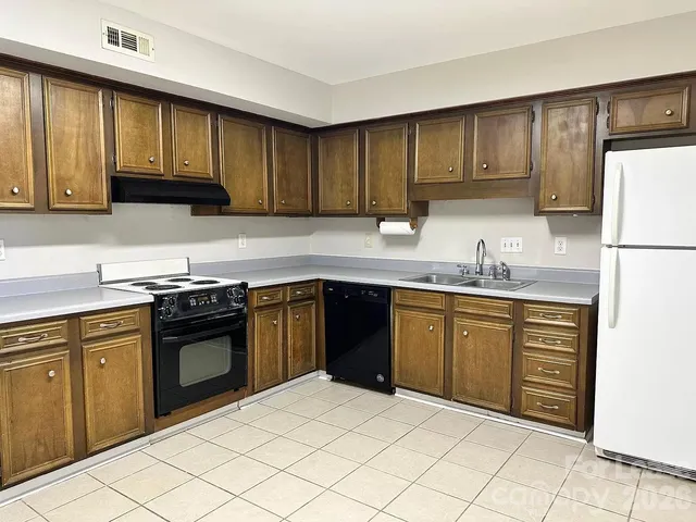 $1,650 | 11111 Park Road, Charlotte, NC 28226