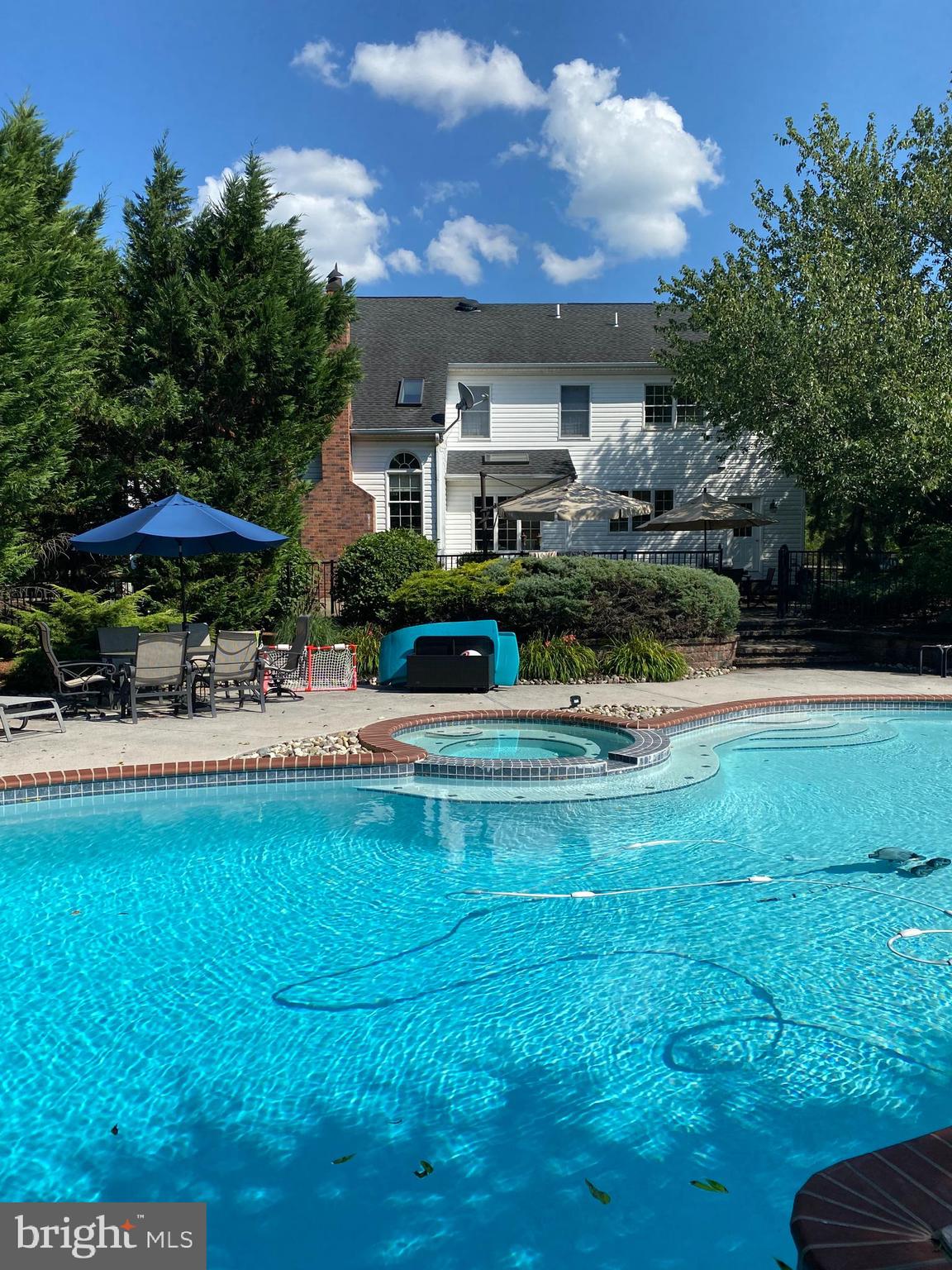 3682 Hancock Lane Doylestown, PA 18902 - Photo 24 of 28 Outside living at it's best!