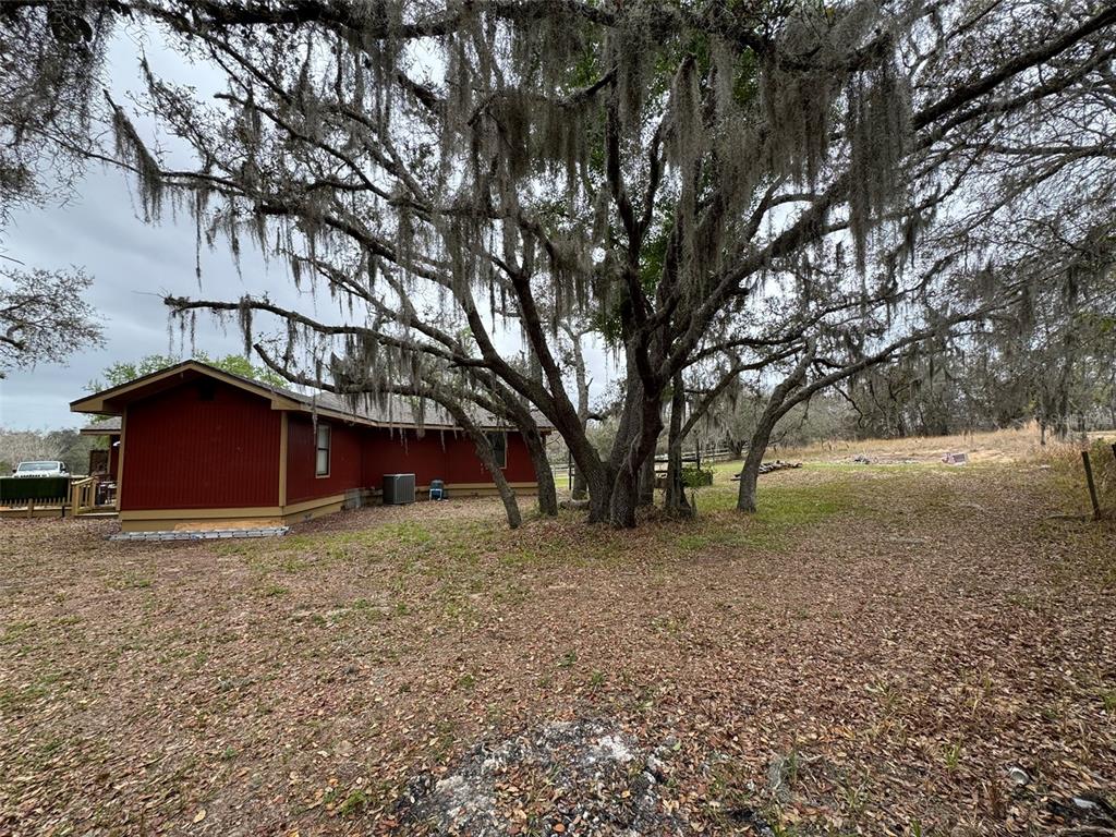 18001 C R 378 Winter Garden, FL 34787 - Photo 13 of 14