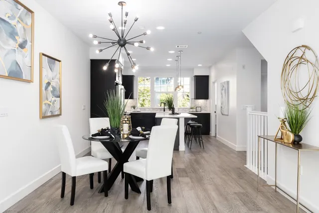 $1,570,000 | 733 East Evelyn Avenue, Sunnyvale, CA 94086