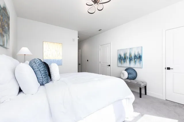 $1,570,000 | 733 East Evelyn Avenue, Sunnyvale, CA 94086