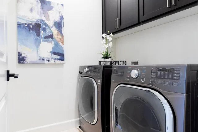 $1,570,000 | 733 East Evelyn Avenue, Sunnyvale, CA 94086