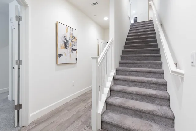 $1,570,000 | 733 East Evelyn Avenue, Sunnyvale, CA 94086