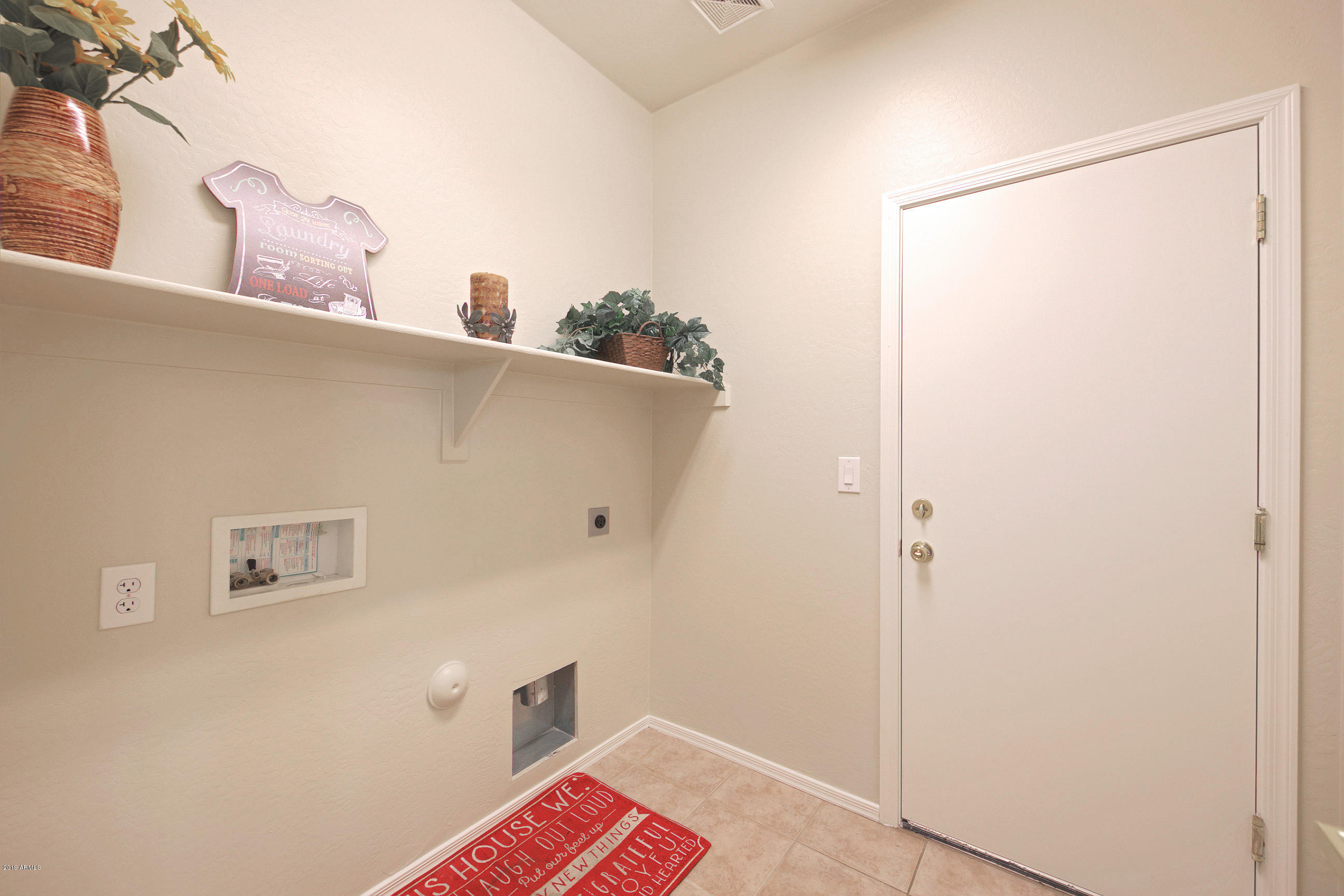 40009 North River Bend Road Anthem, AZ 85086 - Photo 13 of 42 Laundry Room