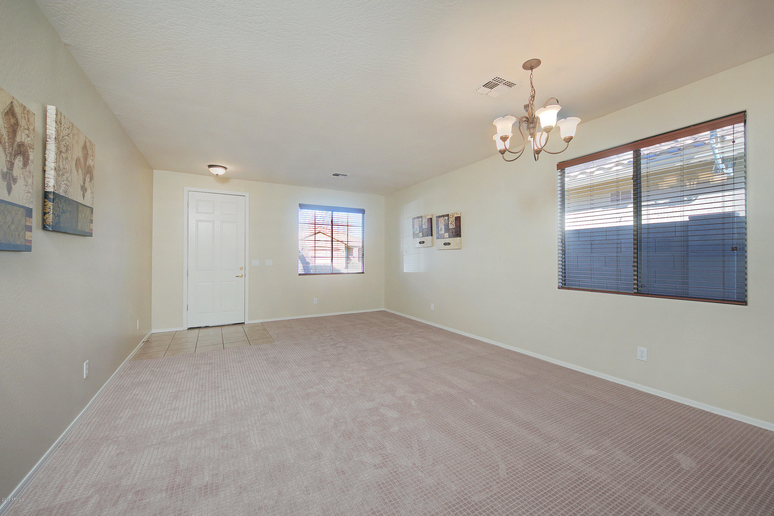 40009 North River Bend Road Anthem, AZ 85086 - Photo 3 of 42 Entry/Dining Room