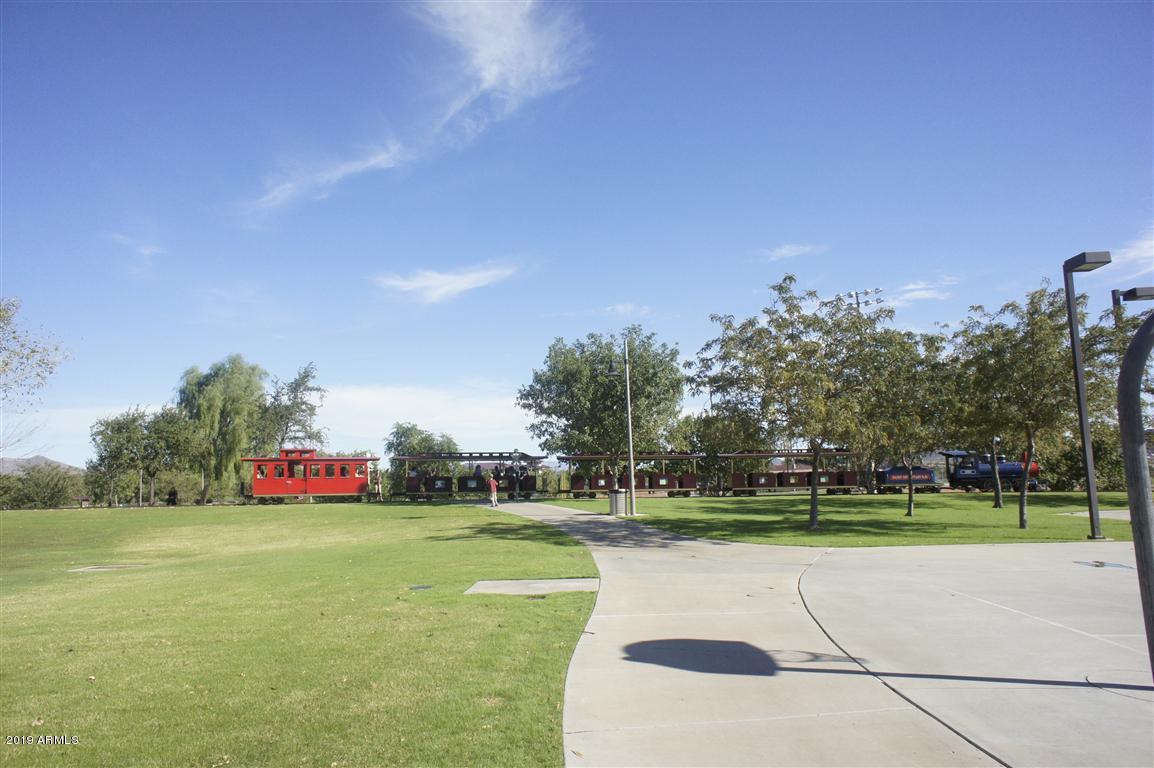 40009 North River Bend Road Anthem, AZ 85086 - Photo 34 of 42 9- Train