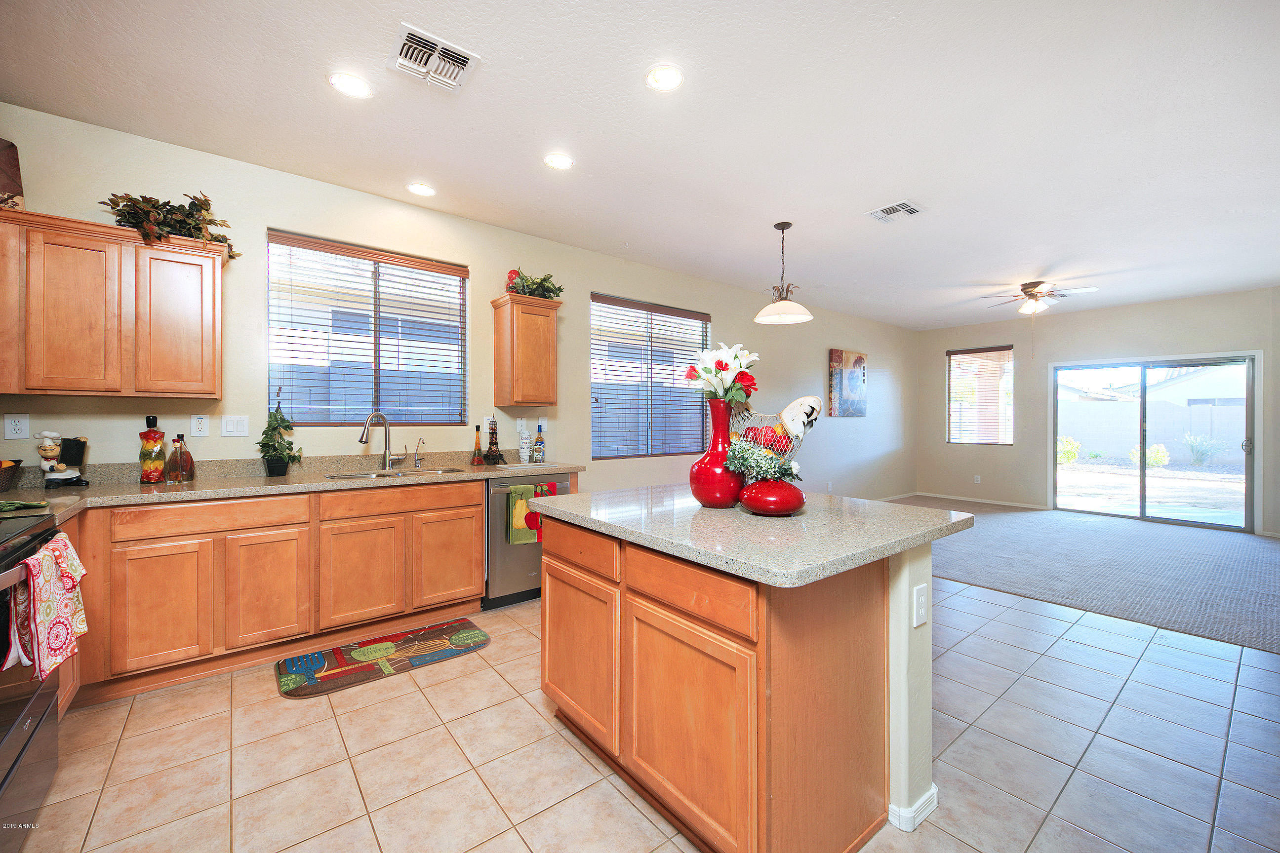 40009 North River Bend Road Anthem, AZ 85086 - Photo 4 of 42 Kitchen/Family Room