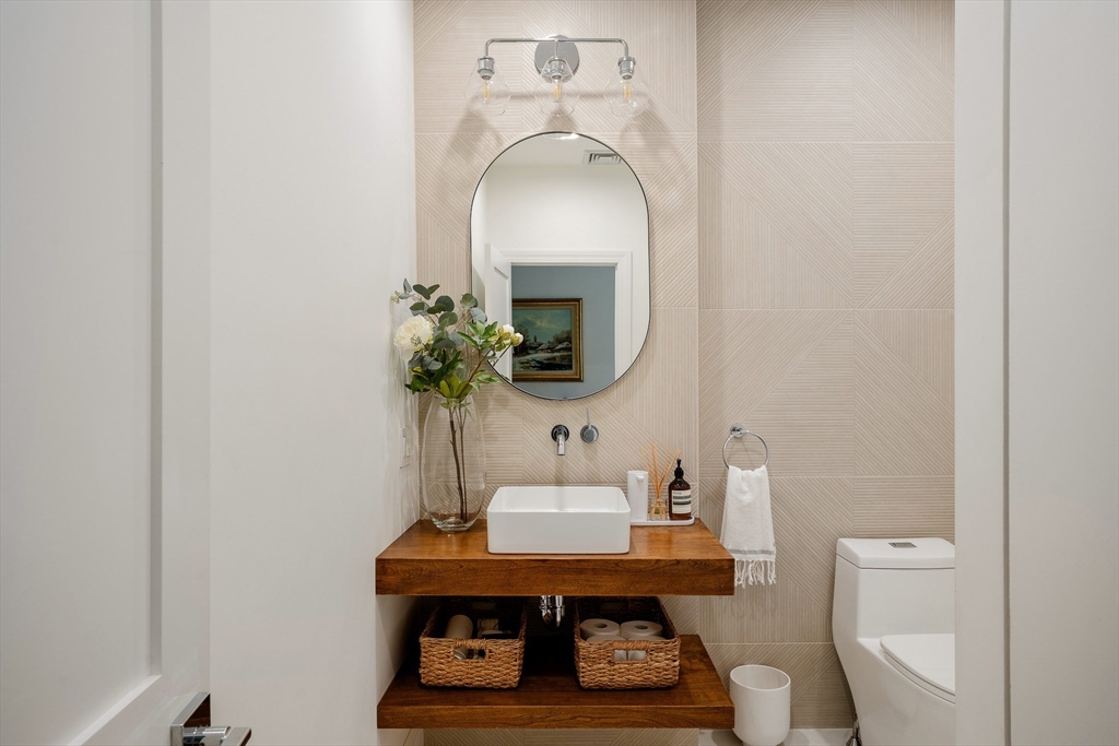 39 Cottage Street, Unit 2 Boston, MA 02128 - Photo 10 of 24