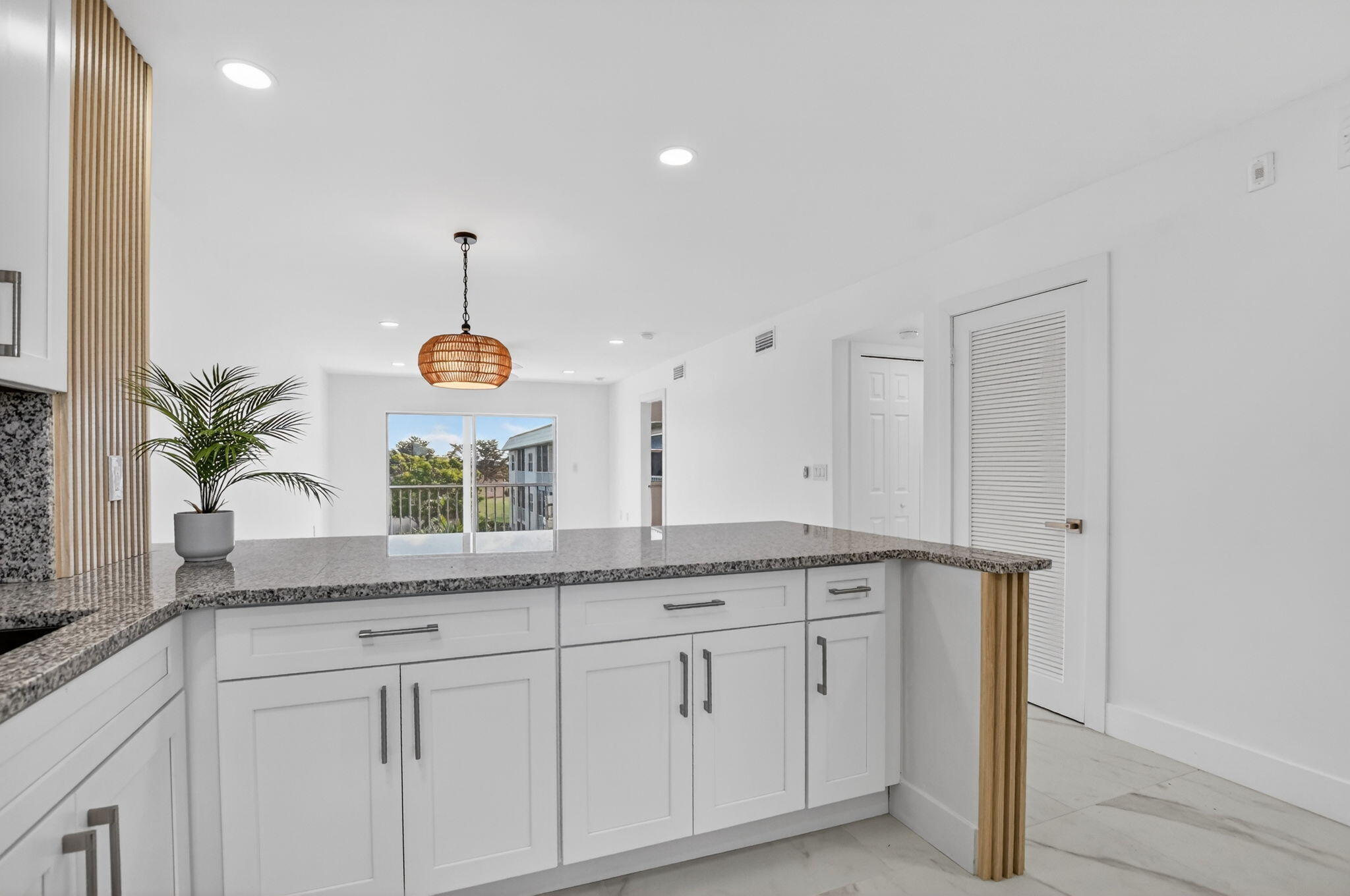 9880 Marina Boulevard, Unit 1536 Boca Raton, FL 33428 - Photo 6 of 42 5-web-or-mls-DSC_5133